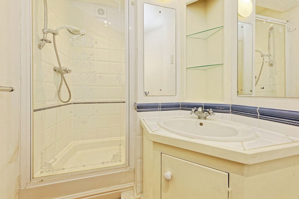Additional image 11 of 3 bed flat for saleHolman Mews, Canterbury, Kent CT1