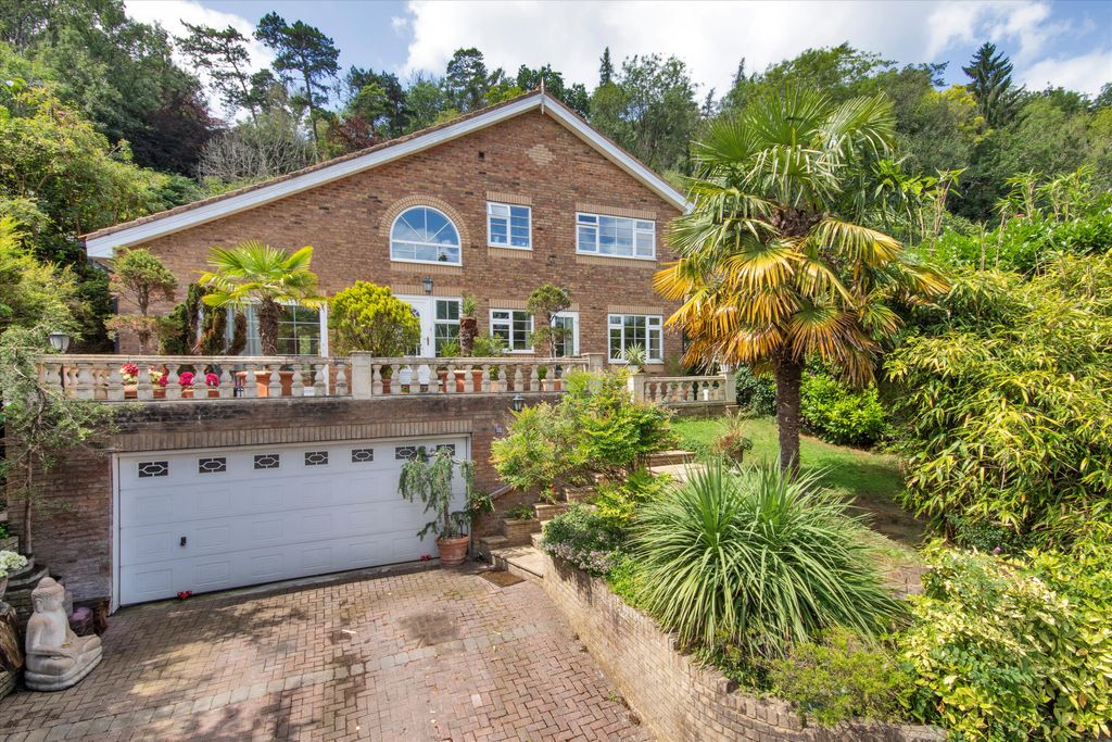 5 bed detached house for saleStafford Road, Caterham, Surrey CR3