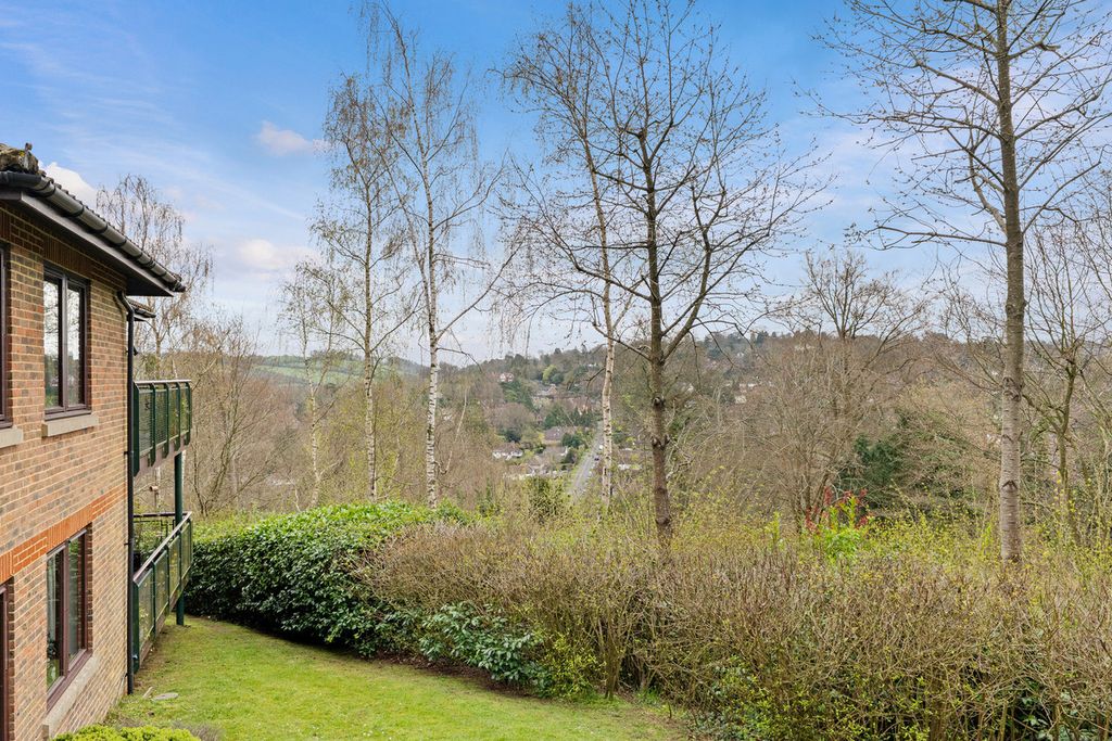 Additional image 7 of 2 bed flat for saleSt. Mary's Mount, Caterham CR3