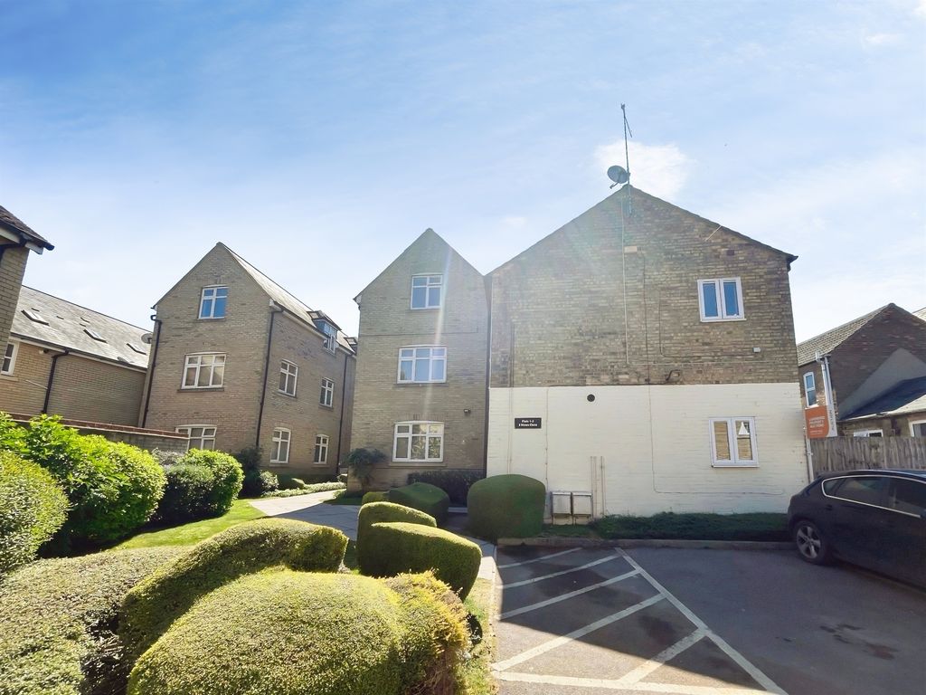 1 bed flat for saleMews Close, Ramsey, Huntingdon PE26