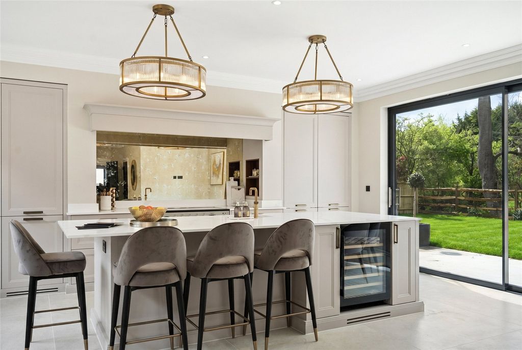 Additional image 4 of 5 bed detached house for saleMill Farm, Mill Lane, Chalfont St. Giles, Buckinghamshire HP8