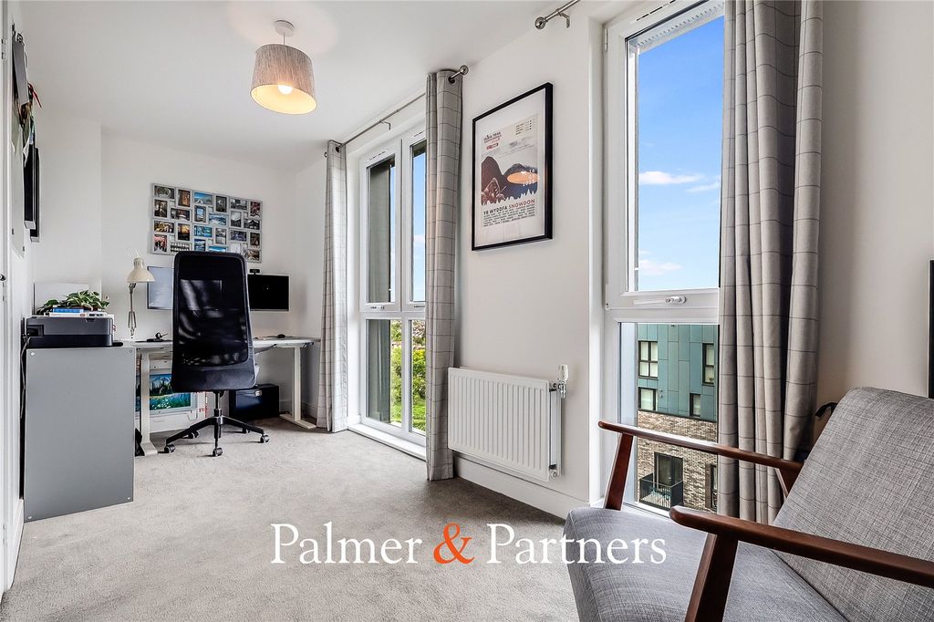 Additional image 14 of 2 bed flat for saleWharf Road, Chelmsford, Essex CM2