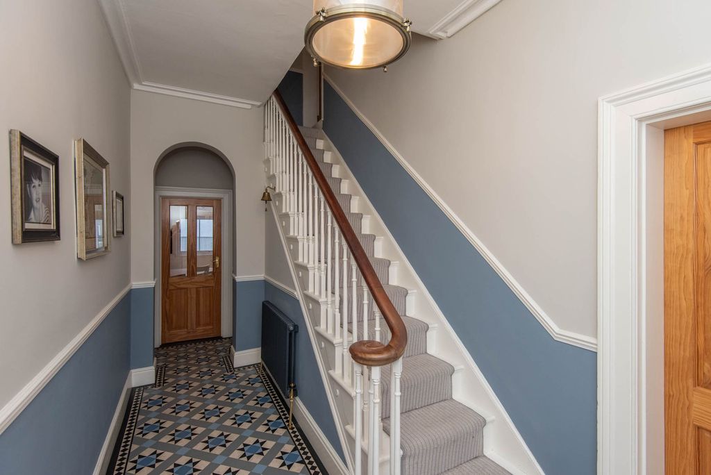 Additional image 13 of 6 bed semi-detached house for saleNewbold Road, Chesterfield S41