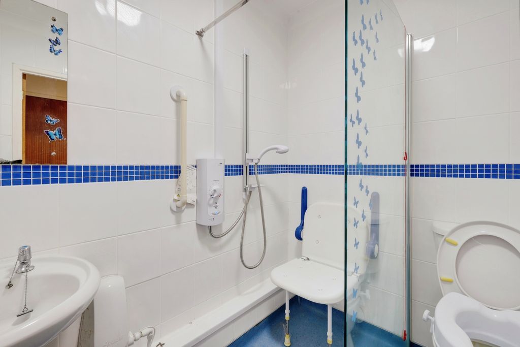 Additional image 9 of 1 bed flat for saleHomestour House, Christchurch BH23
