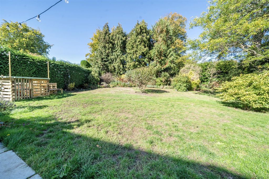 Additional image 6 of 5 bed detached house for saleClarewood Drive, Camberley, Surrey GU15