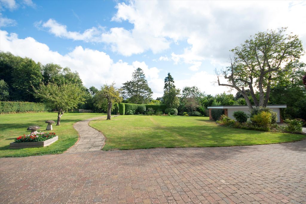 Additional image 32 of 5 bed detached house for saleMill Lane, Prestbury, Cheltenham, Gloucestershire GL52