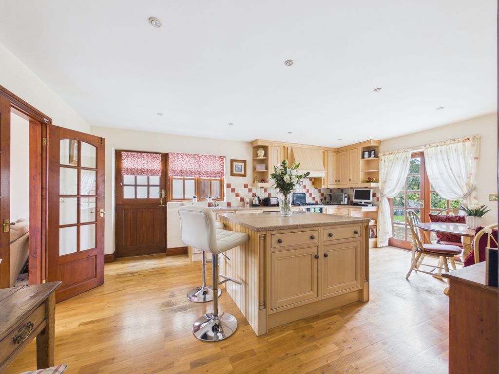 Additional image 7 of 4 bed detached house for saleThe Lane, Lower Icknield Way, Chinnor, Oxfordshire OX39