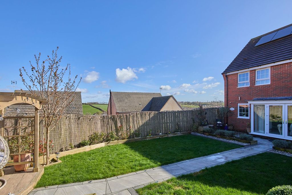 Additional image 21 of 4 bed detached house for saleRook Drive, Burton-On-Trent DE13