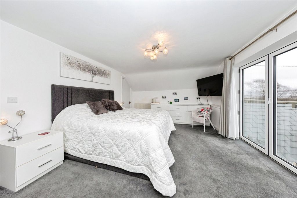Additional image 25 of 3 bed bungalow for saleGwscwm Road, Burry Port, Carmarthenshire SA16
