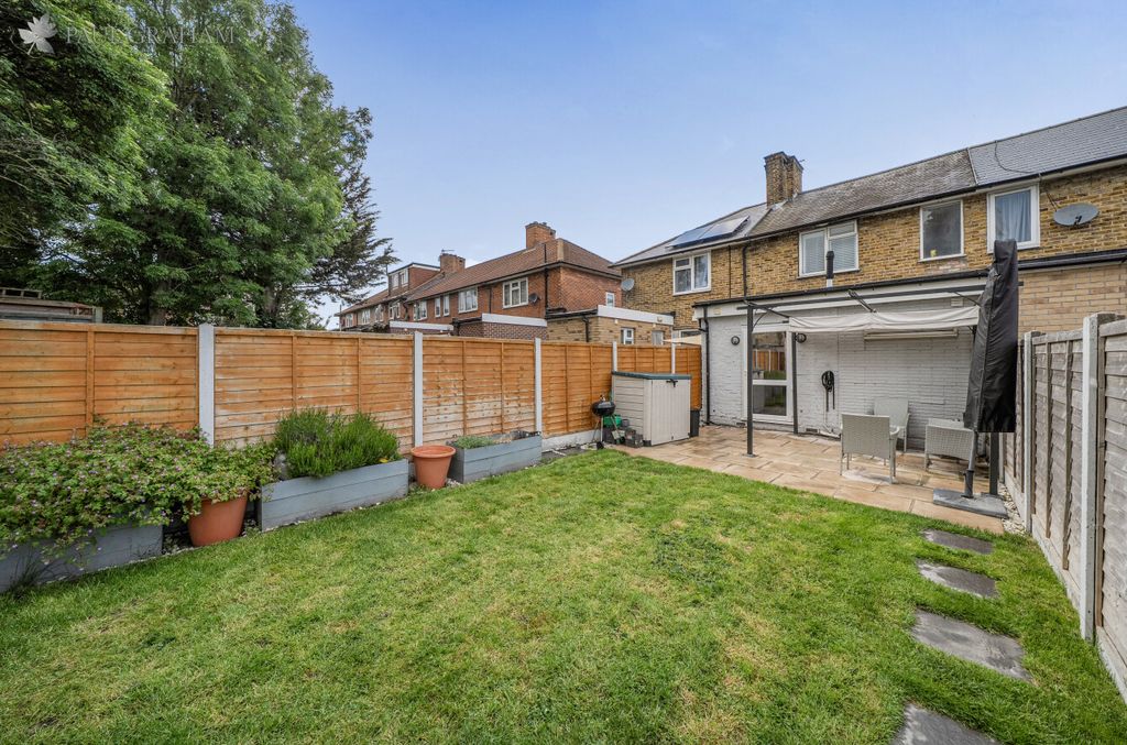 Additional image 10 of 2 bed terraced house for saleThornton Road, Carshalton SM5