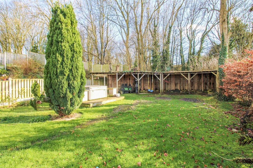 Additional image 15 of 2 bed detached bungalow for saleHolywell Lane, Castleford WF10