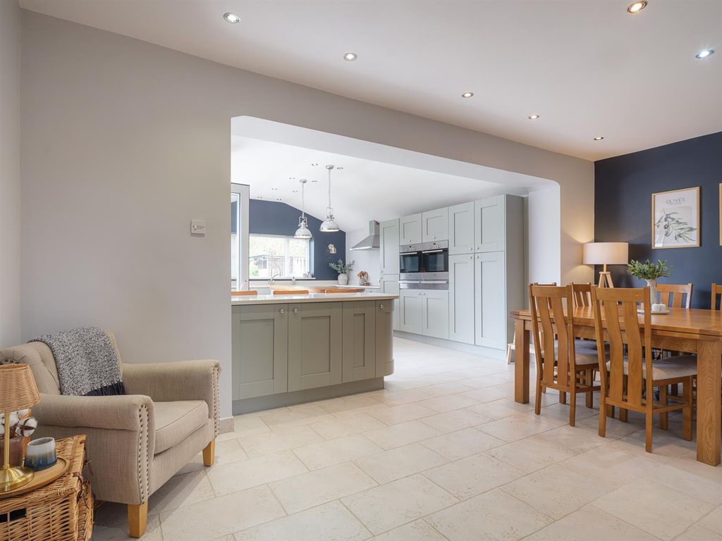 Additional image 7 of 5 bed detached house for saleYewstock Crescent West, Chippenham SN15