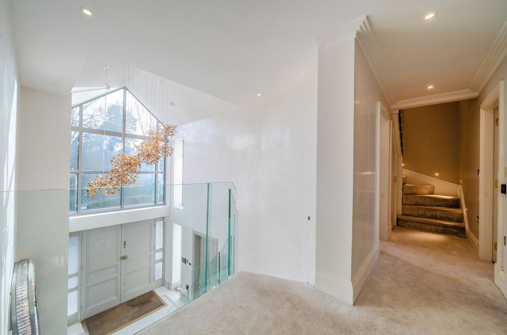 Additional image 13 of 5 bed detached house for saleLeesons Hill, Chislehurst BR7