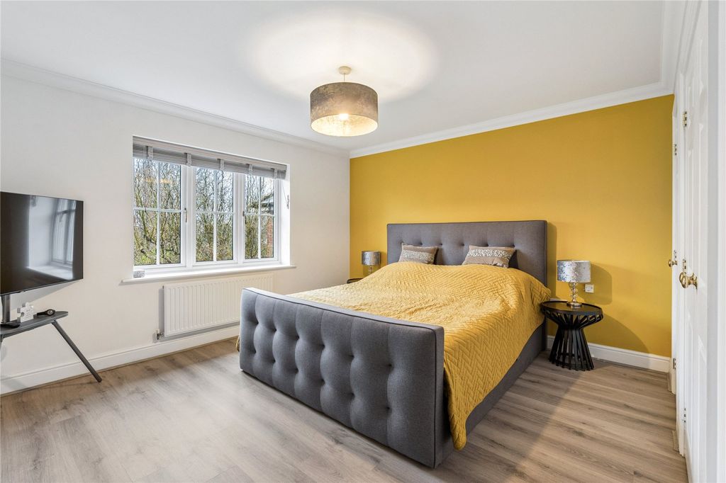 Additional image 17 of 5 bed detached house for saleCedar Close, Chesham HP5