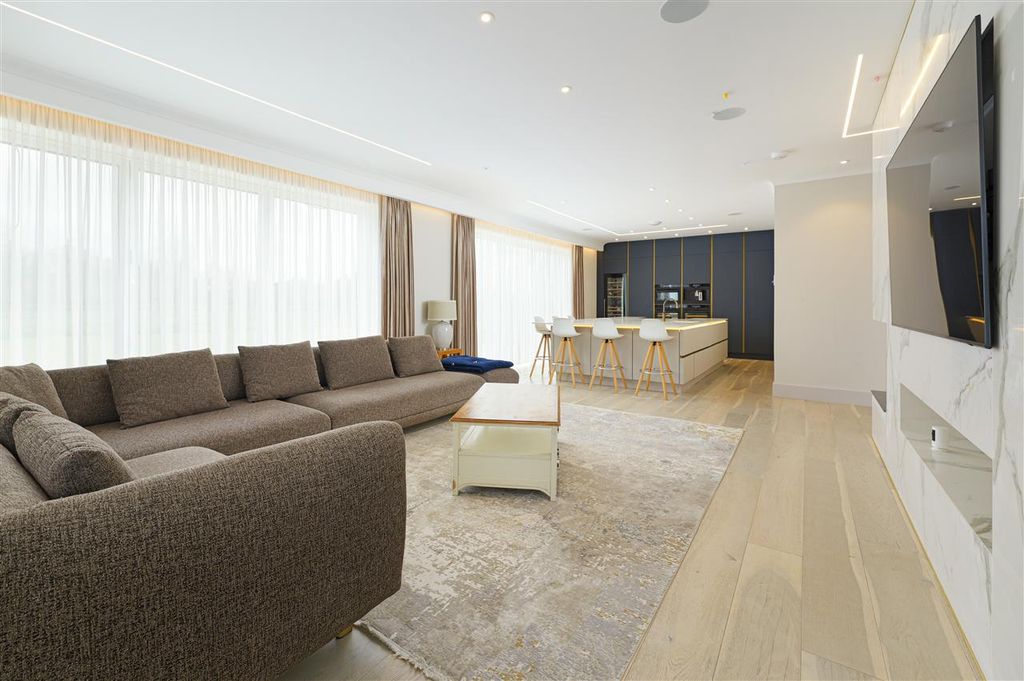 Additional image 9 of 6 bed detached house for saleFarnham House, Merton Lane, Canterbury CT4