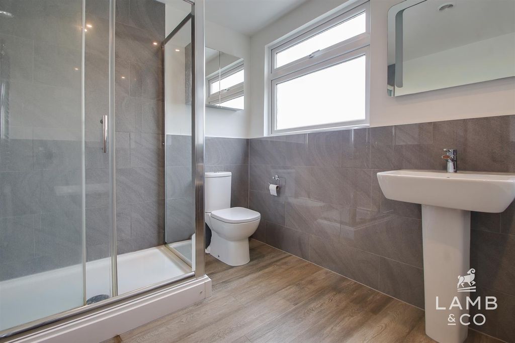 Additional image 20 of 5 bed detached house for saleLondon Road, Little Clacton CO16