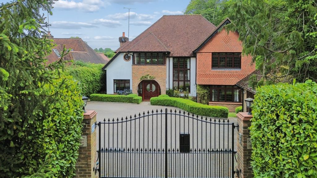 Additional image 24 of 5 bed detached house for saleBurtons Lane, Chalfont St. Giles, Buckinghamshire HP8