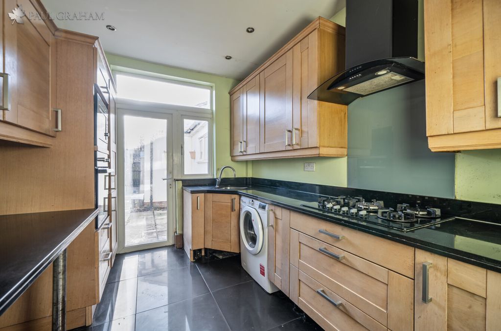 Additional image 4 of 3 bed semi-detached house for saleDenmark Road, Carshalton SM5