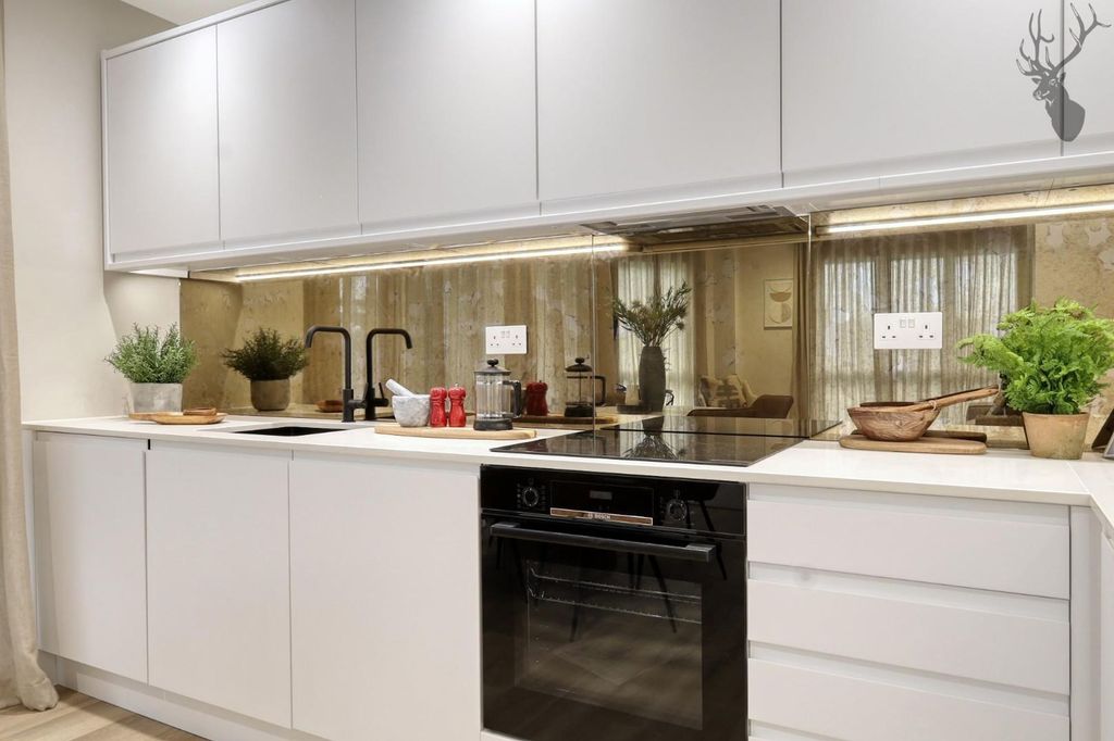 Additional image 8 of 2 bed flat for saleHigh Road, Chigwell IG7