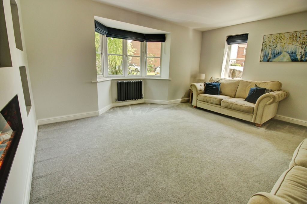 Additional image 7 of 4 bed detached house for saleSelwyn Road, Burntwood WS7