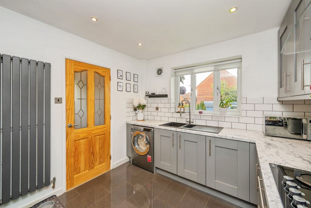 Additional image 5 of 3 bed semi-detached house for saleWillett Avenue, Burntwood WS7