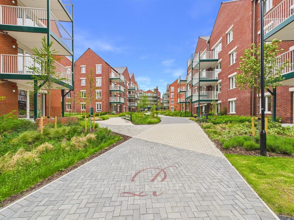 Additional image 28 of 2 bed flat for saleHathaway Lane, Great Boughton, Chester CH3
