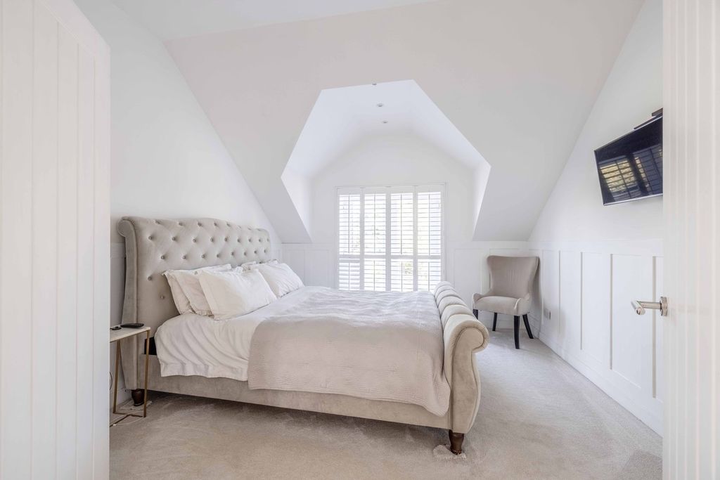 Additional image 12 of 4 bed detached house for saleSycamore Road, Chalfont St Giles HP8