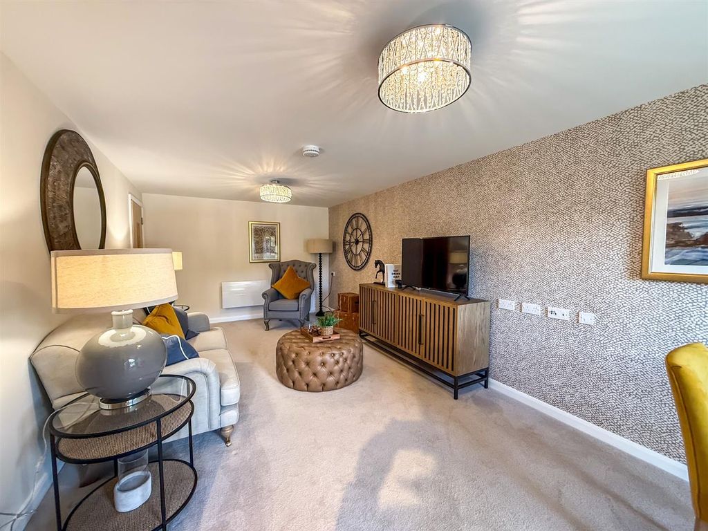 Additional image 3 of 2 bed flat for saleDevonshire Place, Station Road, Buxton SK17