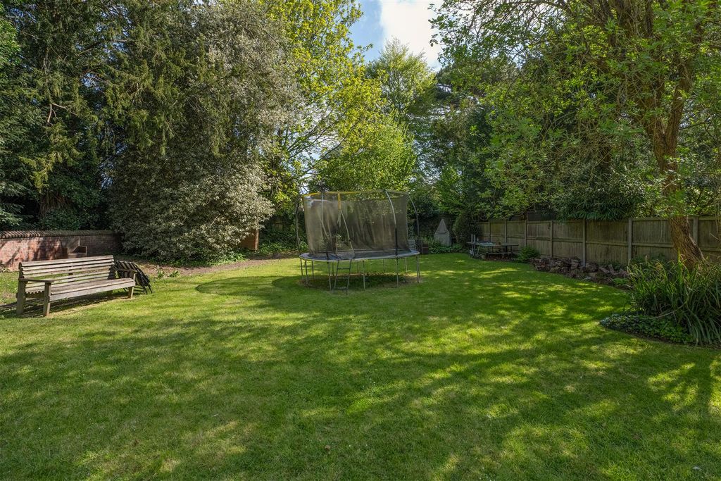 Additional image 13 of 3 bed flat for saleNew Dover Road, Canterbury CT1