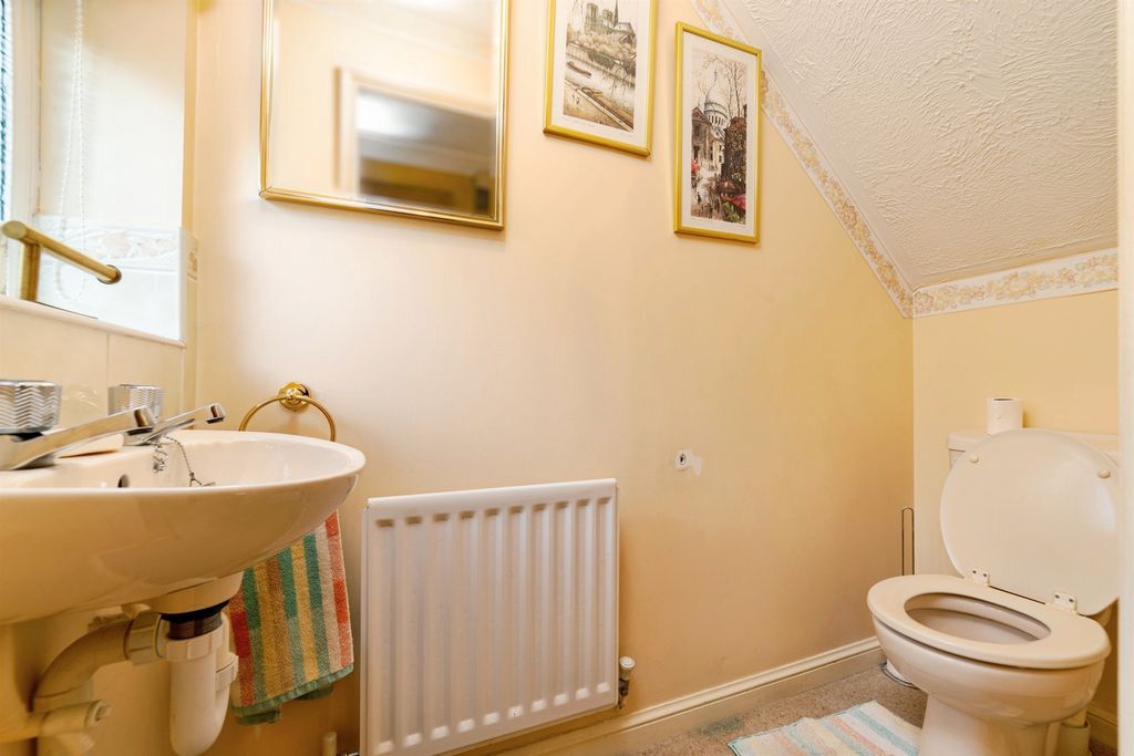 Additional image 8 of 4 bed detached house for salePlumpton Close, Chippenham SN14