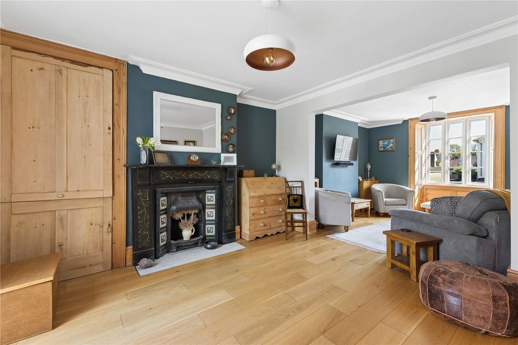 Additional image 4 of 4 bed semi-detached house for saleVictoria Road, Cirencester, Gloucestershire GL7