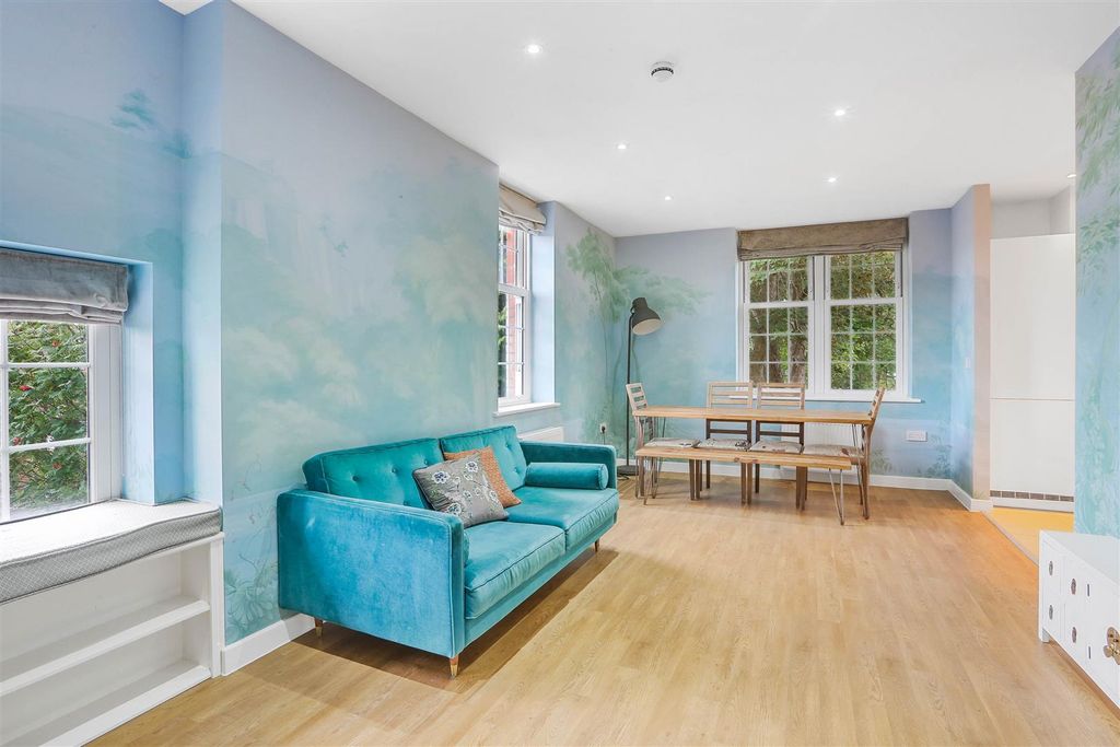Additional image 12 of 2 bed flat for saleDamson Way, Carshalton Beeches SM5
