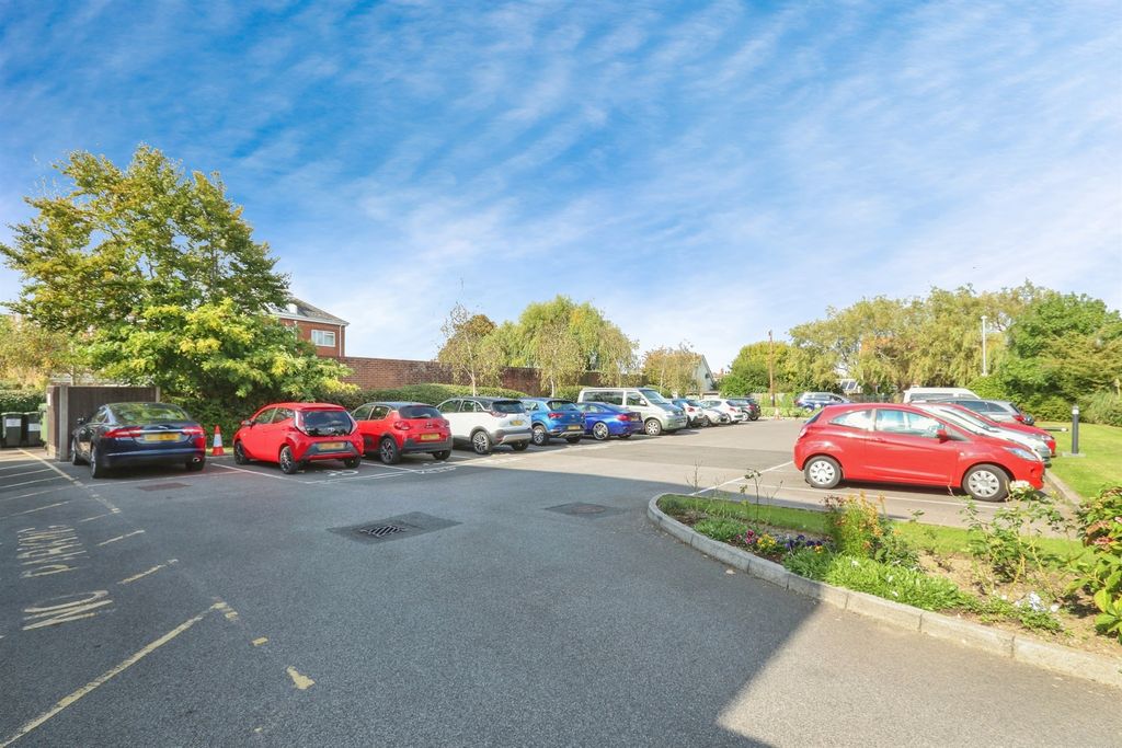 Additional image 16 of 1 bed flat for saleStour Road, Christchurch BH23