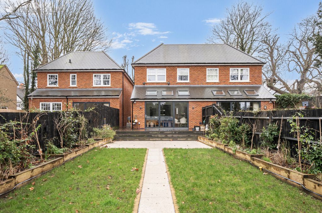 Additional image 19 of 4 bed semi-detached house for saleTalbot Road, Carshalton SM5