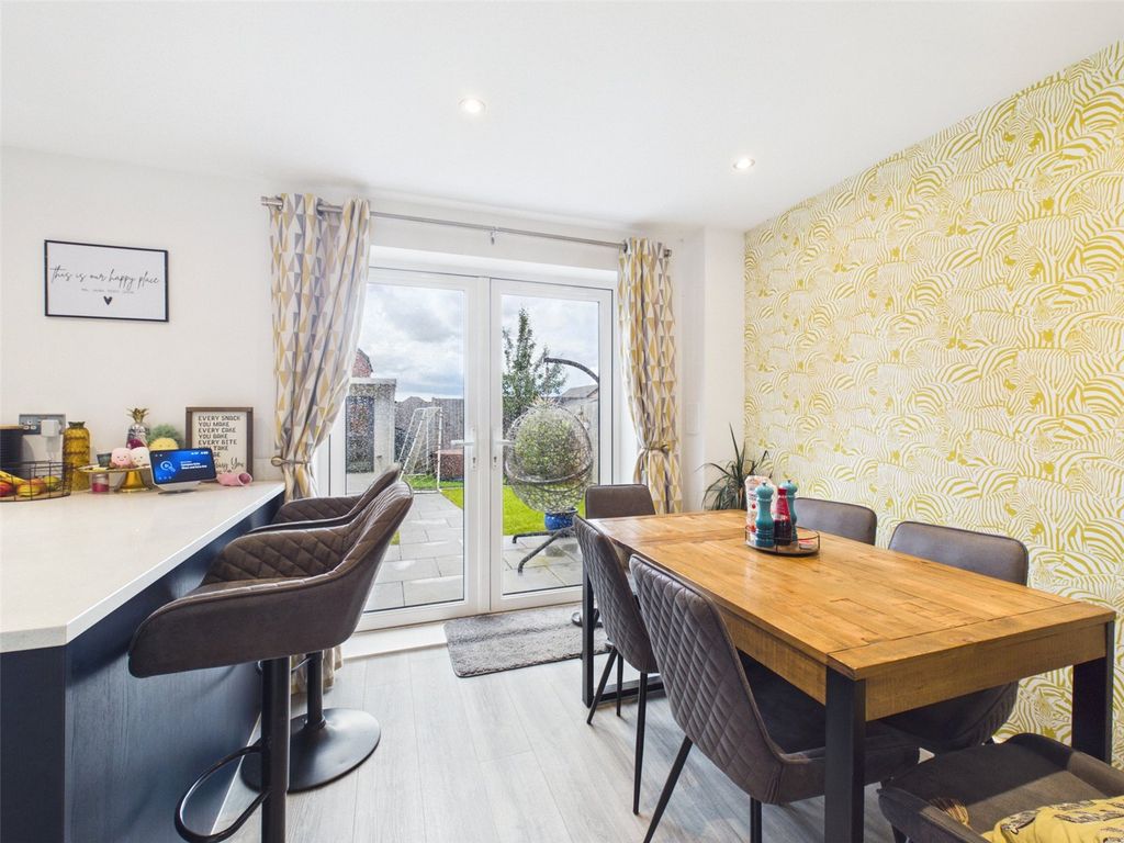 Additional image 6 of 4 bed detached house for saleEmperor Way, Chinnor, Oxfordshire OX39