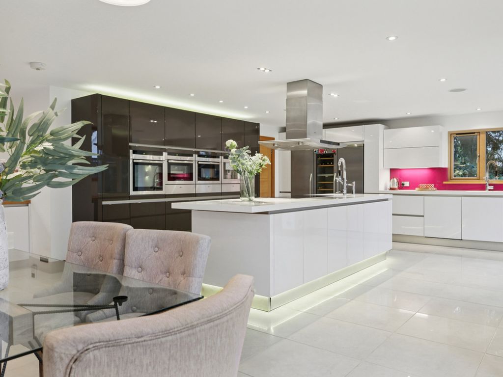 Additional image 5 of 6 bed detached house for saleSt. Anns Hill Road, Chertsey KT16