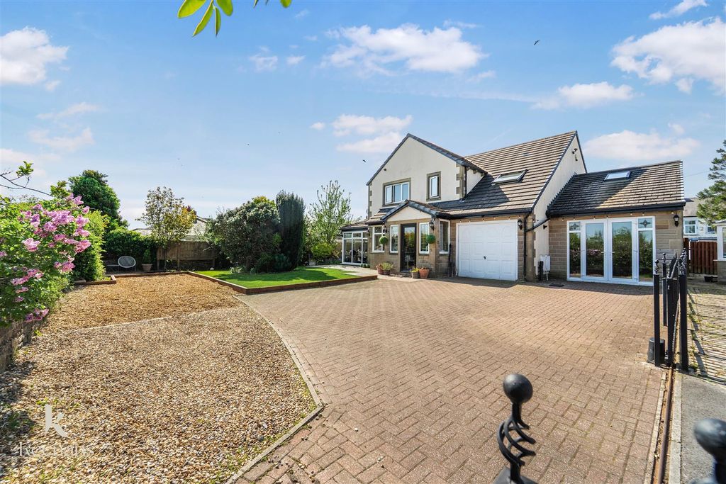 Additional image 5 of 4 bed detached house for saleBronte Avenue, Burnley BB10