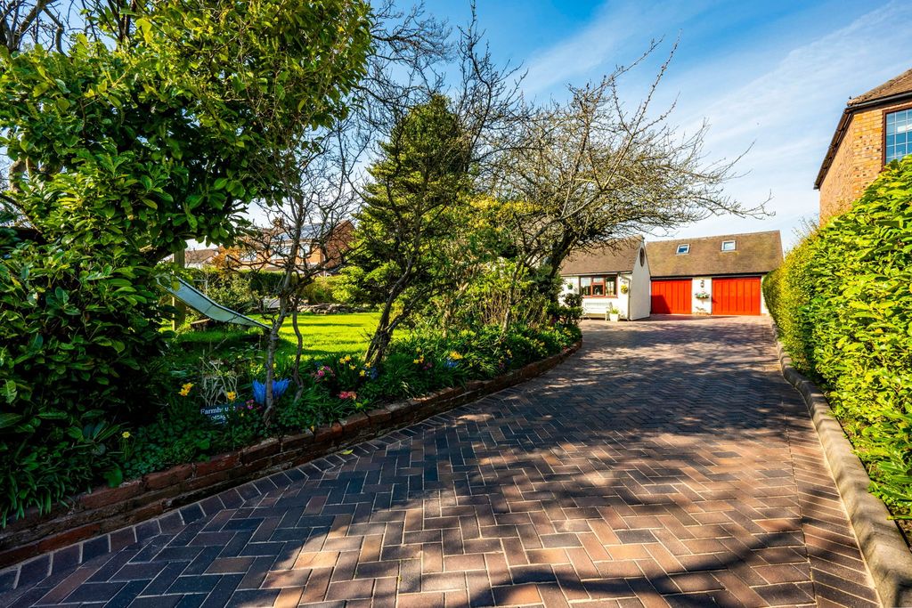 Additional image 2 of 3 bed detached house for saleFarmhouse Cottage, Norton Lane, Burntwood WS7