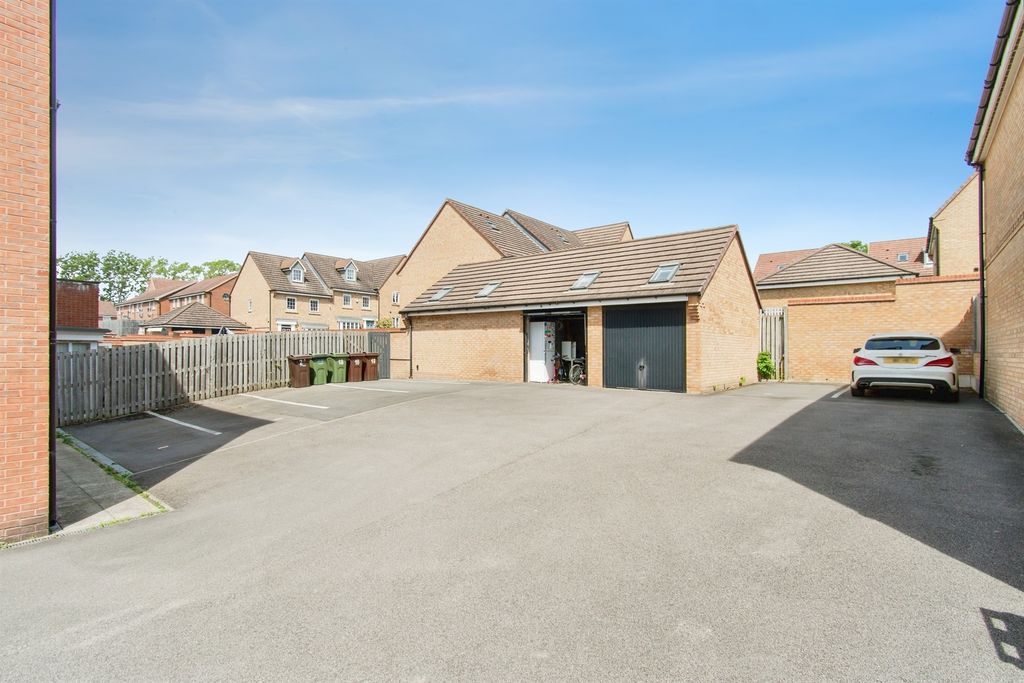 Additional image 14 of 2 bed flat for saleKitson Road, Castleford WF10
