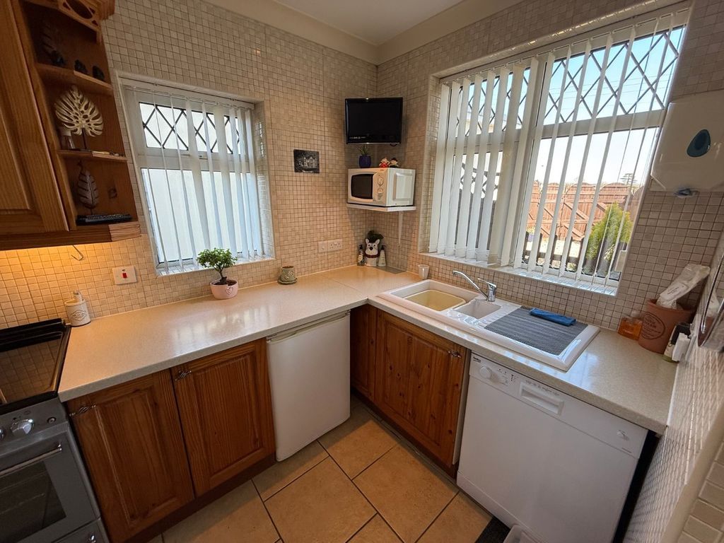 Additional image 17 of 7 bed detached house for salePark Avenue, Cardigan SA43
