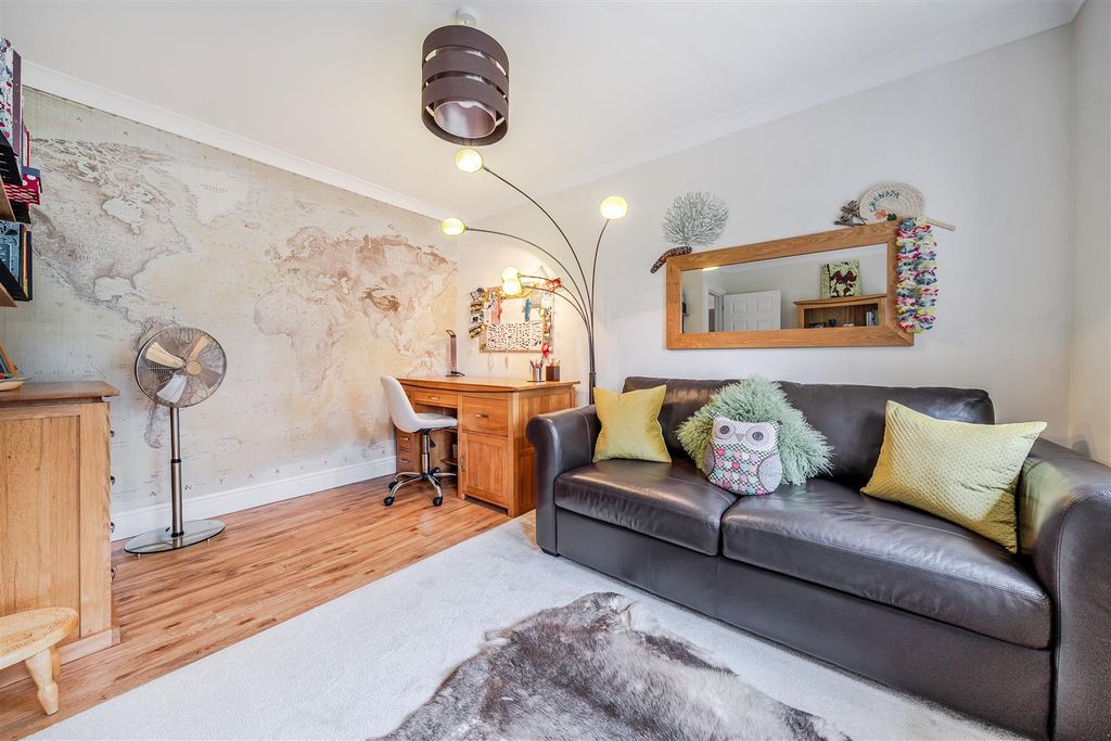 Additional image 28 of 6 bed detached house for saleCrawley Ridge, Camberley, Surrey GU15