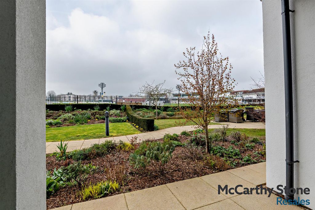 Additional image 6 of 1 bed flat for saleFreeman House, Keepers Close, Canterbury CT1