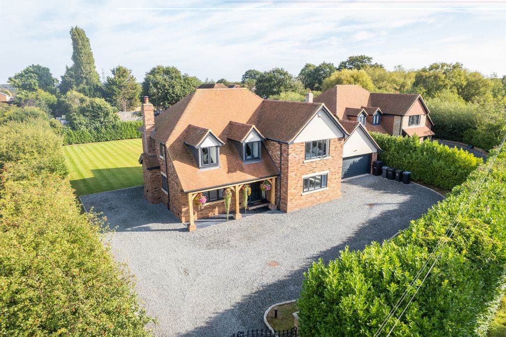 4 bed detached house for saleChapel Lane, Broad Oak, Canterbury, Kent CT2