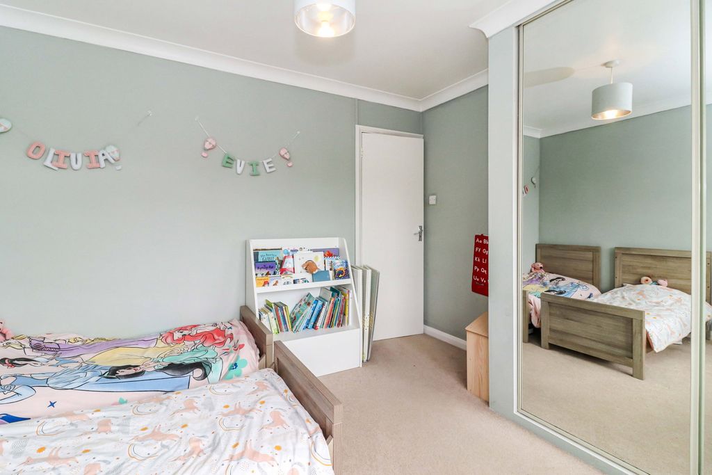 Additional image 14 of 2 bed maisonette for saleDarvell Drive, Chesham HP5