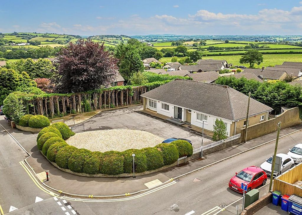 Additional image 28 of 4 bed detached bungalow for salePeniel, Carmarthen SA32