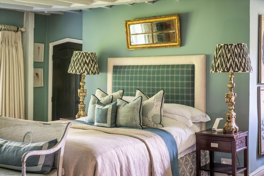 Additional image 21 of 7 bed detached house for saleLondon Road, Pulborough, West Sussex RH20