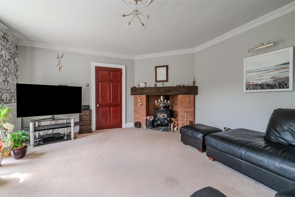 Additional image 18 of 5 bed detached house for saleBurbank House, Westbrook Close, Brookside, Chesterfield S40