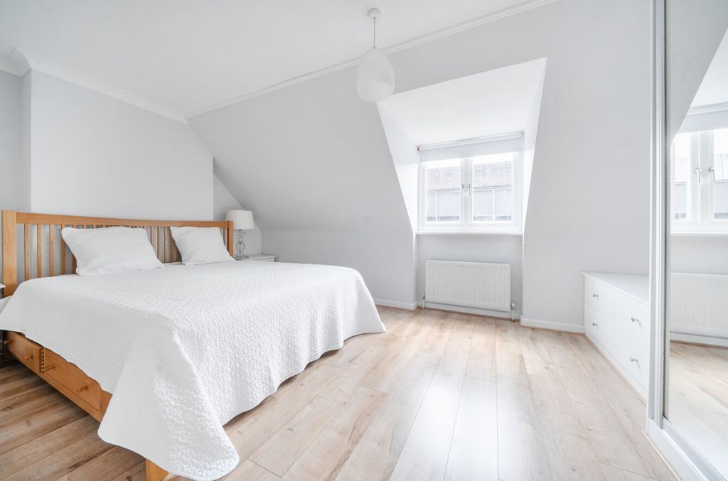 Additional image 8 of 3 bed flat for saleChapel Street, Chichester PO19