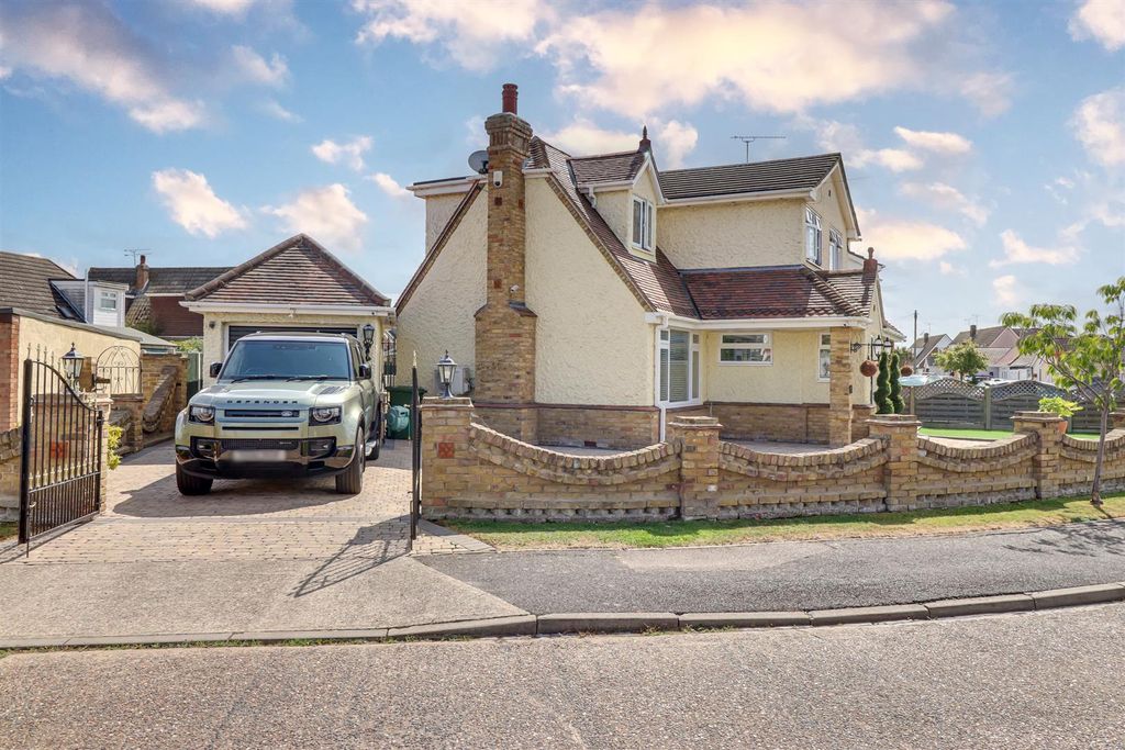 Additional image 24 of 4 bed detached house for saleBarbara Avenue, Canvey Island SS8