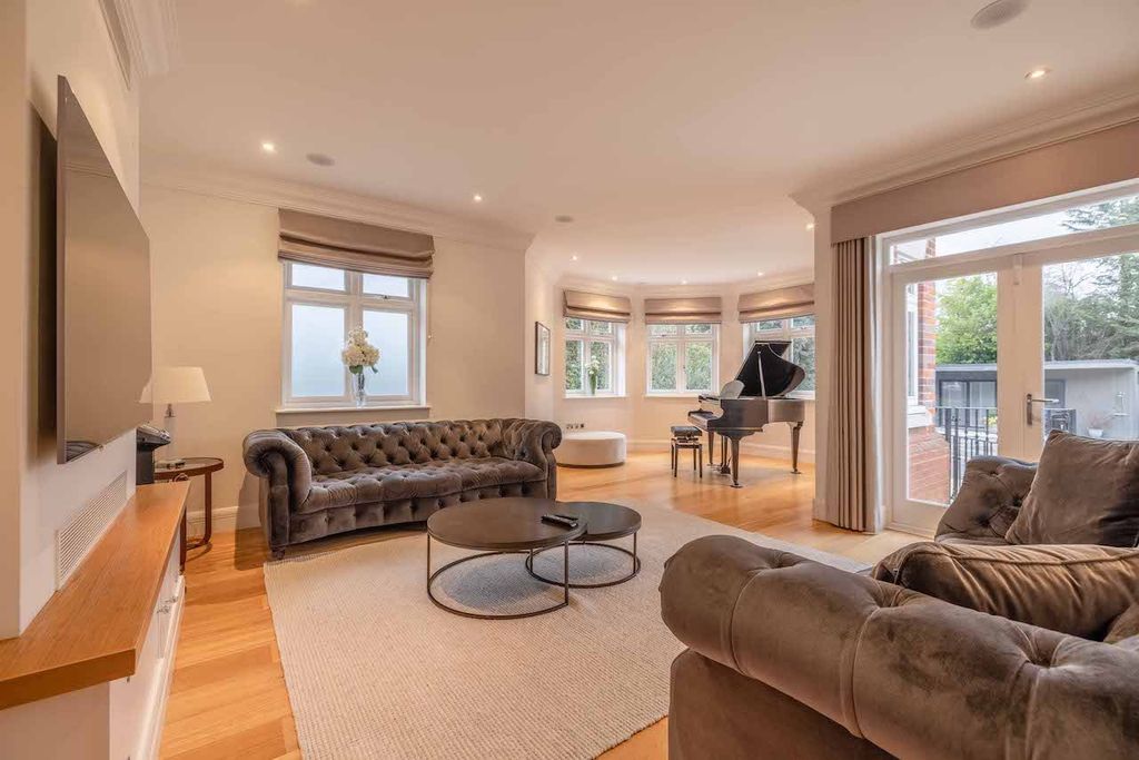 Additional image 2 of 6 bed detached house for saleBurtons Way, Chalfont St Giles HP8